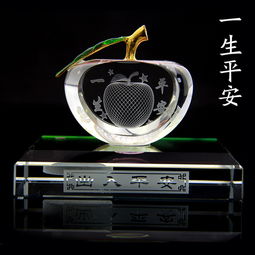 精美的车艺 艺桥水晶汽车摆件与香水融合体验